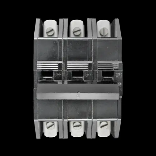 DORMAN SMITH 5 AMP M3 TRIPLE POLE MCB CIRCUIT BREAKER LOADMASTER