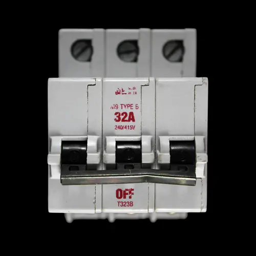 BILL 32 AMP CURVE B M9 TRIPLE POLE MCB CIRCUIT BREAKER T323B RED