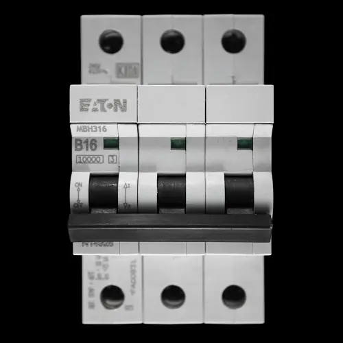 EATON MEM 16 AMP CURVE B 10kA TRIPLE POLE MCB CIRCUIT BREAKER MBH316
