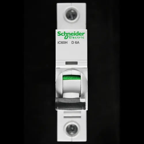 SCHNEIDER 6 AMP CURVE D 10kA MCB CIRCUIT BREAKER A9F55106 IC60H