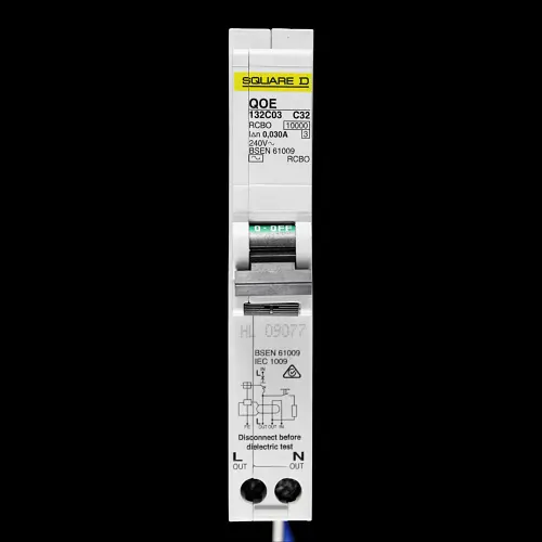 SQUARE D 32 AMP CURVE C 10kA 30mA RCBO TYPE AC QOE 132C03