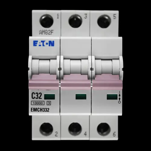 EATON 32 AMP CURVE C 10kA TRIPLE POLE MCB CIRCUIT BREAKER EMCH332