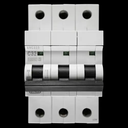 MEM 32 AMP CURVE C 10kA TRIPLE POLE MCB CIRCUIT BREAKER AHC323