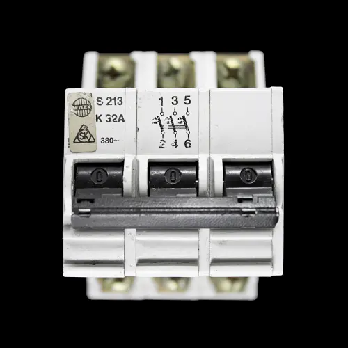 WYLEX 32 AMP CURVE K 10kA TRIPLE POLE MCB CIRCUIT BREAKER S213 SK