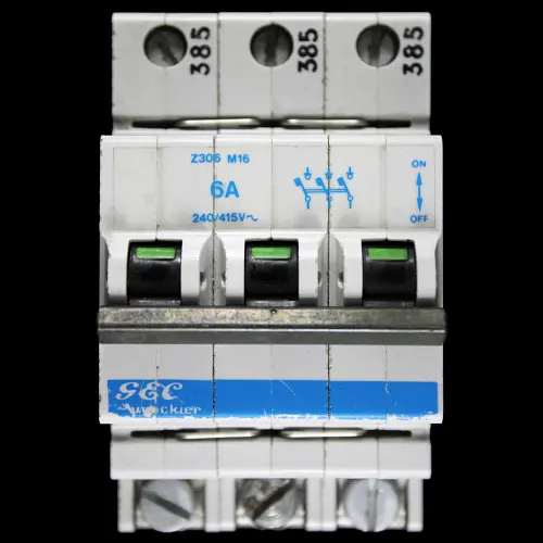 GEC VYNCKIER 6 AMP TYPE 3 M16 TRIPLE POLE MCB CIRCUIT BREAKER Z306