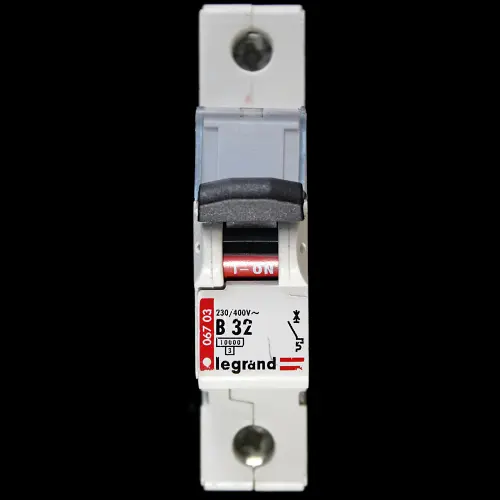 LEGRAND 32 AMP CURVE B 10kA MCB CIRCUIT BREAKER 067 03 06703