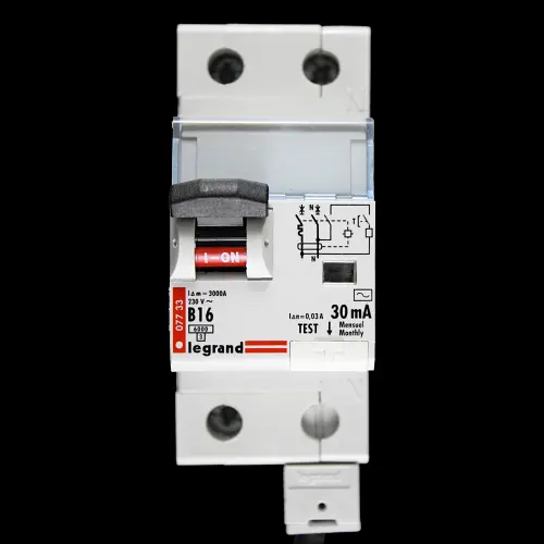 LEGRAND 16 AMP CURVE B 6kA 30mA DOUBLE POLE RCBO 07733 077 33