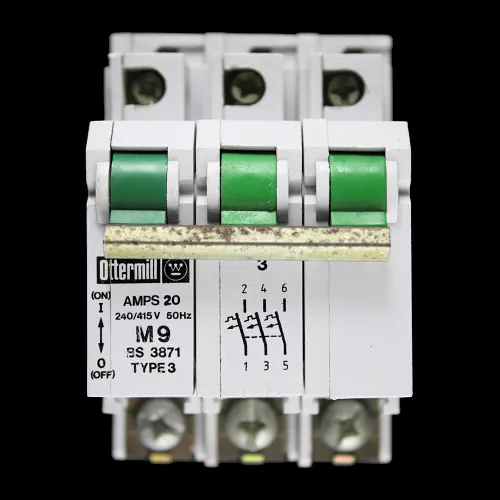 OTTERMILL 20 AMP TYPE 3 M9 TRIPLE POLE MCB CIRCUIT BREAKER SYSTEM T G203P