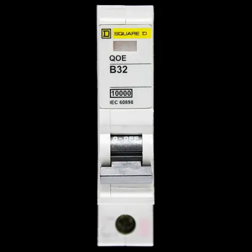 SQUARE D 32 AMP CURVE B 10kA MCB CIRCUIT BREAKER QOE QO132EB10