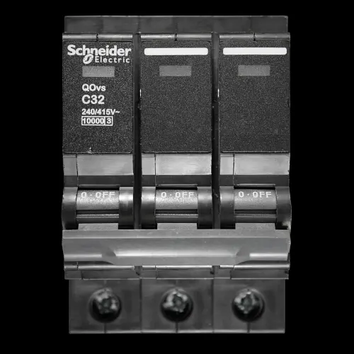 SCHNEIDER 32 AMP CURVE C 10kA TRIPLE POLE MCB CIRCUIT BREAKER QOvs QO332VSC10