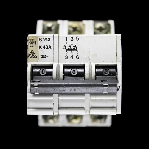 WYLEX 40 AMP CURVE K 4.5kA TRIPLE POLE MCB CIRCUIT BREAKER S213 SK